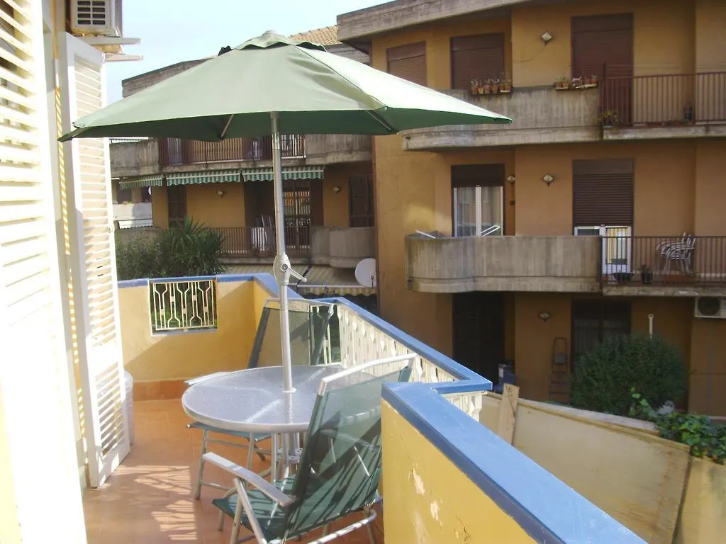 Bed and Breakfast A Casa Di Marco Katánie 2*,