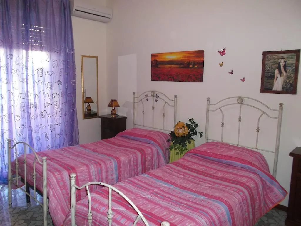 Bed and Breakfast A Casa Di Marco Katánie Bed & Breakfast