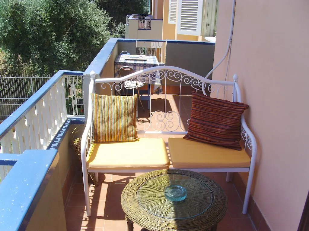 A Casa Di Marco Bed & Breakfast Catania 2*,